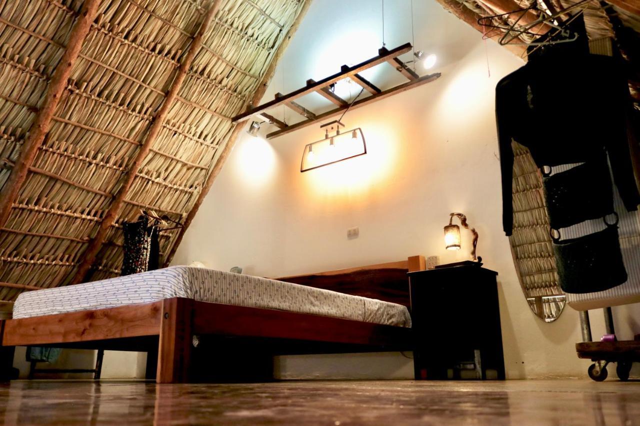 Vibra Guesthouse Popoyo Buitenkant foto