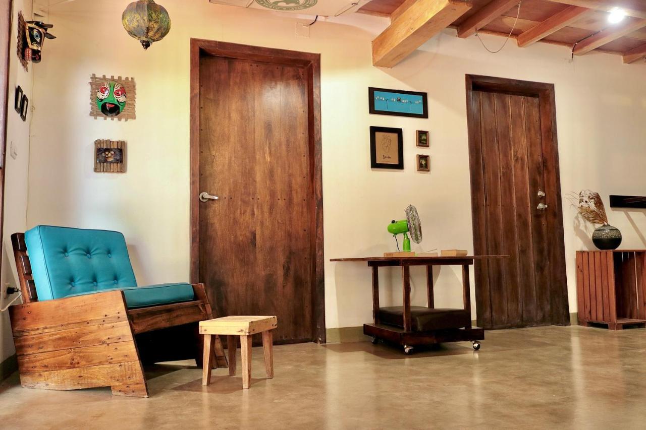 Vibra Guesthouse Popoyo Buitenkant foto